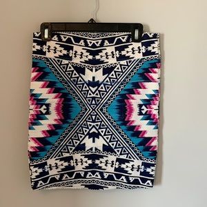 Mini skirt with Aztec inspired print